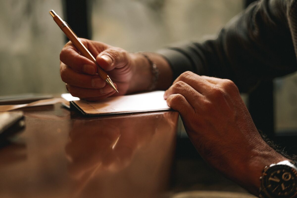 polices écriture manuscrite erreurs fréquentes éviter