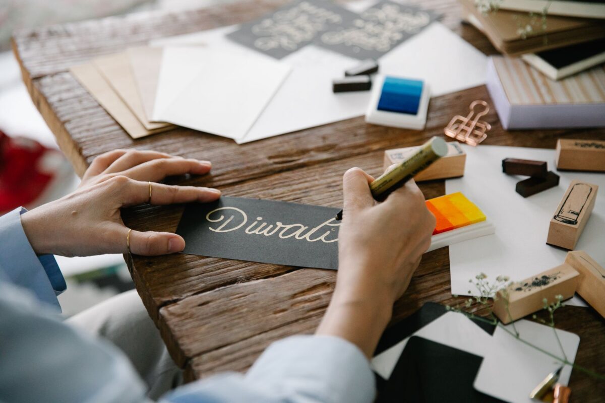 découvrez art lettering outils choisir débuter