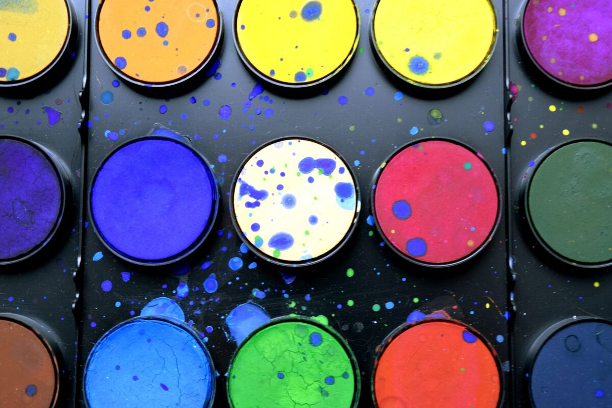 peindre baleines aquarelle palette choisir évoquer